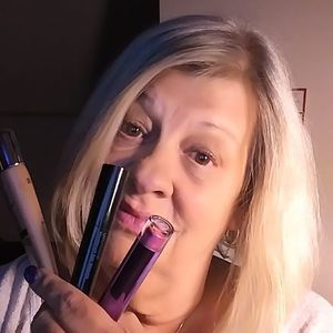 Meet your Posher, Lynn ann